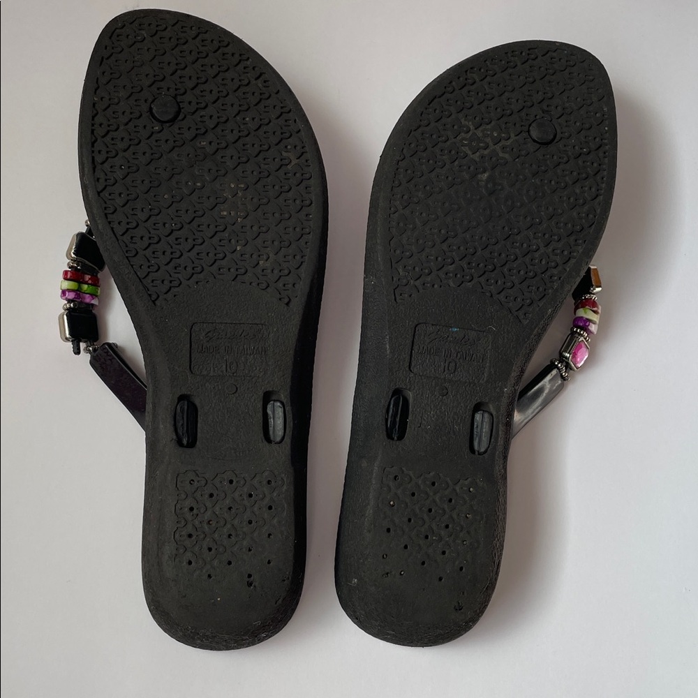 Grandco Women’s Rainbow Embellished wedge Black Sandals.  Size 10 - Picture 5 of 5